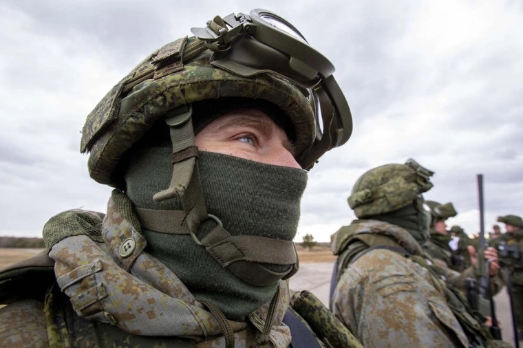 В Вологодской области действует 38 мер поддержки бойцам СВО и их семьям. В Вологодской области действует 38 мер поддержки бойцам СВО и их семьям.