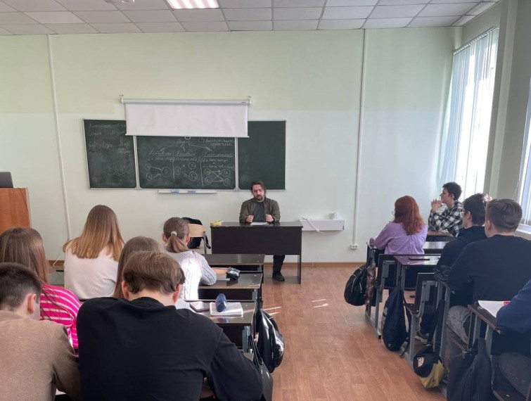 «Земельный участок как объект правоотношений» – тема дискуссии со студентами МГЮА Вологды. «Земельный участок как объект правоотношений» – тема дискуссии со студентами МГЮА Вологды.